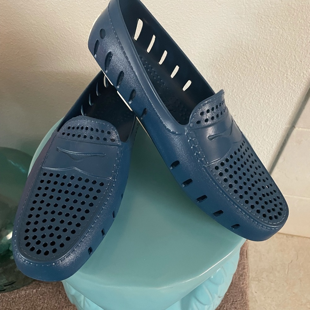 Floafers